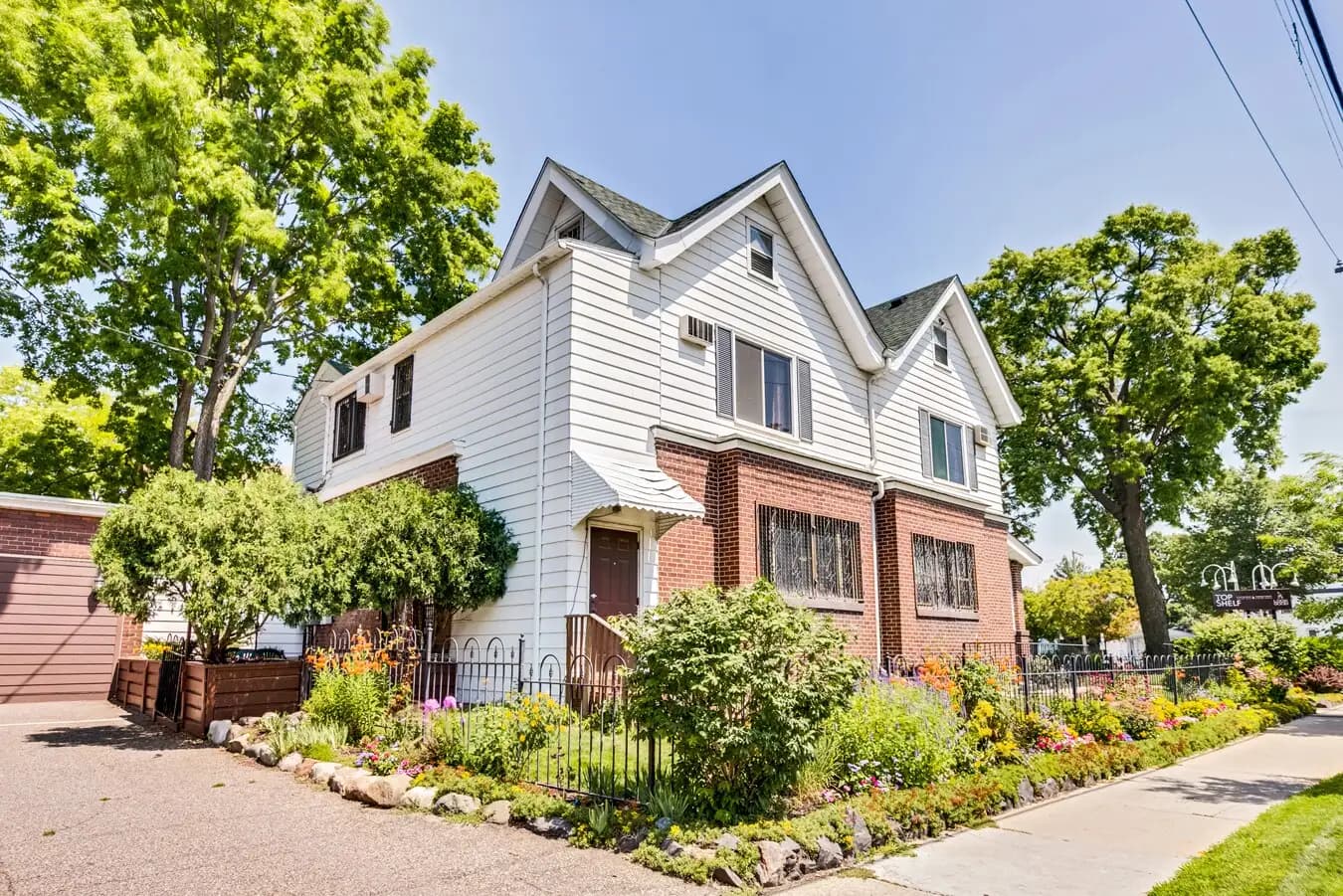 3040 Lyndale Suite 201 - Main view