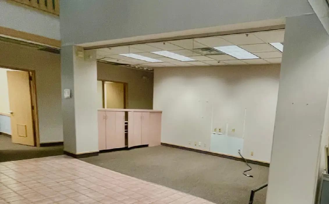 414 S 8th St - View 6